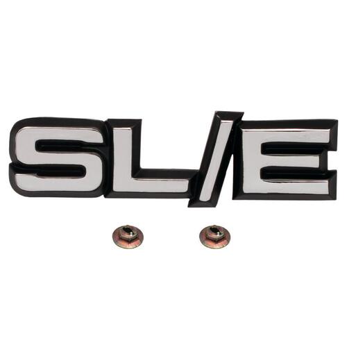 BADGE 'SL/E' VH COMMODORE GRILLE