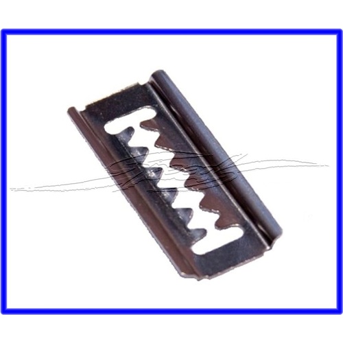 BUMPER BAR RETAINING CLIP